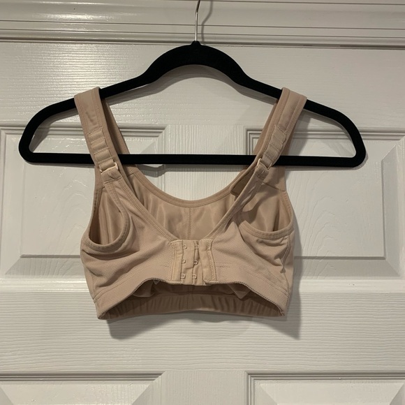 Wacoal Unlined Bra - Picture 2 of 4